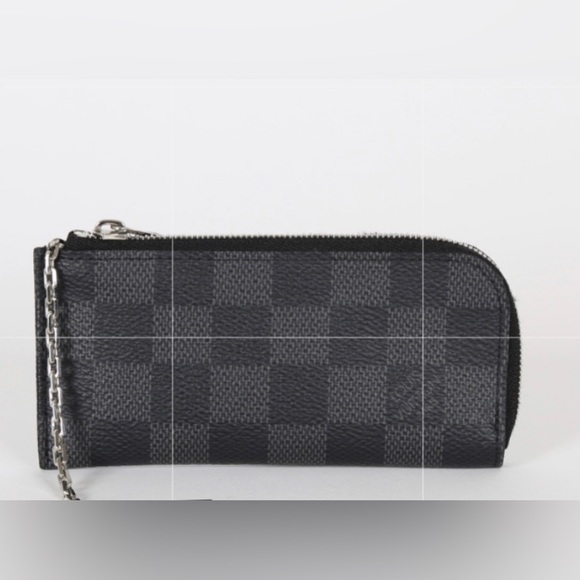 Louis Vuitton Other - 💯% Authentic Louis Vuitton
Gray Key Pouch Damier Graphite Cles Card Holder✨